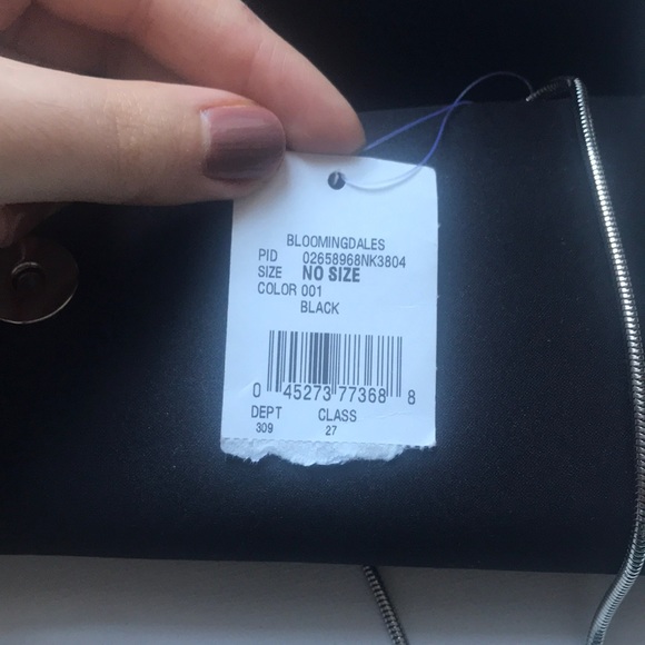 Clutch Bloomingdales Brand New - Picture 4 of 7